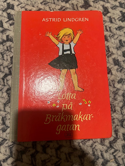 Astrid Lindgren Lotta på Bråkmakargatan kirja