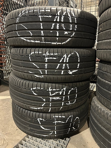 Renkaat 235/60/18 Continental 4kpl 6MM SF10