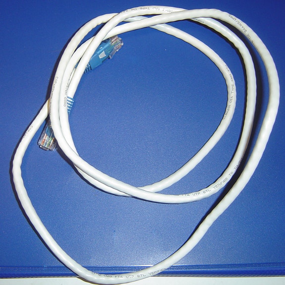 Ethernet kaapeli