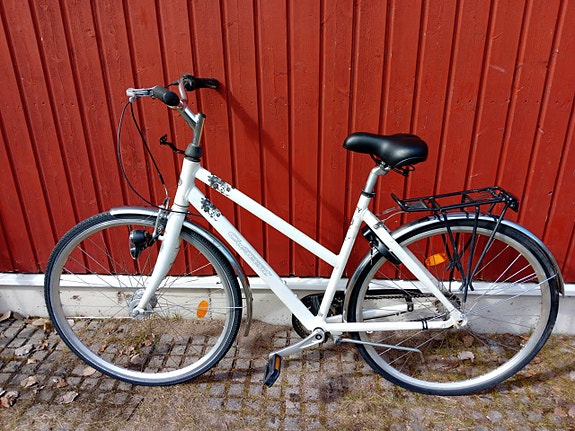 Crescent City 28 3-vaihteinen pyörä