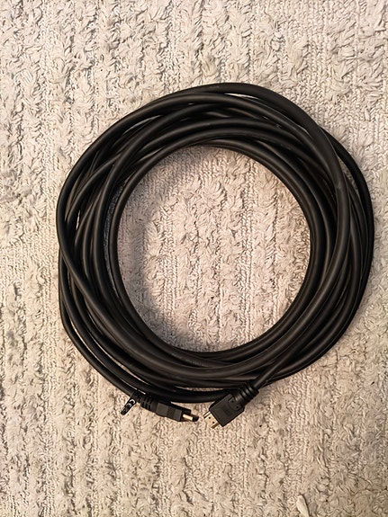 HDMI kaapeli 10m ja HDMI/VGA sovitin