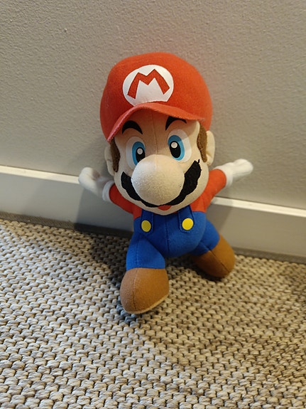 Super Mario pehmolelu