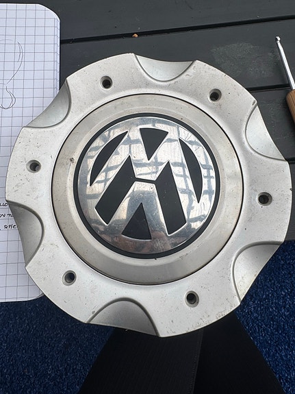 OSTETAAN Volkswagen keskikuppi 7L6601149