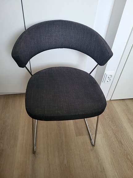 Calligaris design-tuoli, tummanharmaa