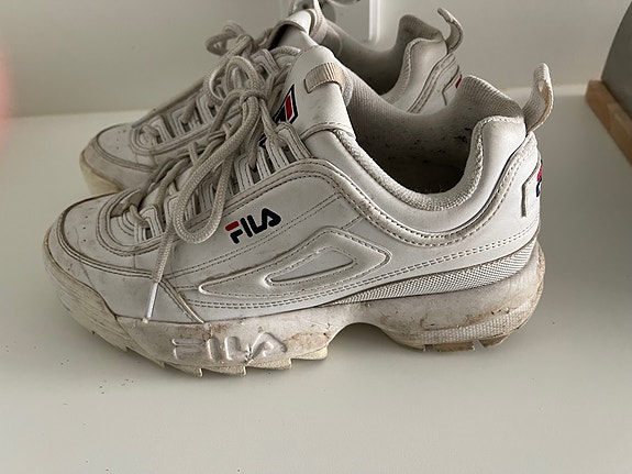 FILA-lenkkarit naisille