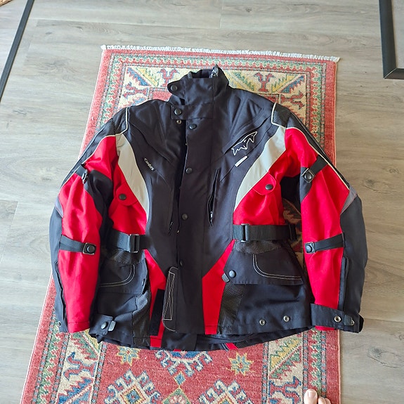 Product image 2 of 7