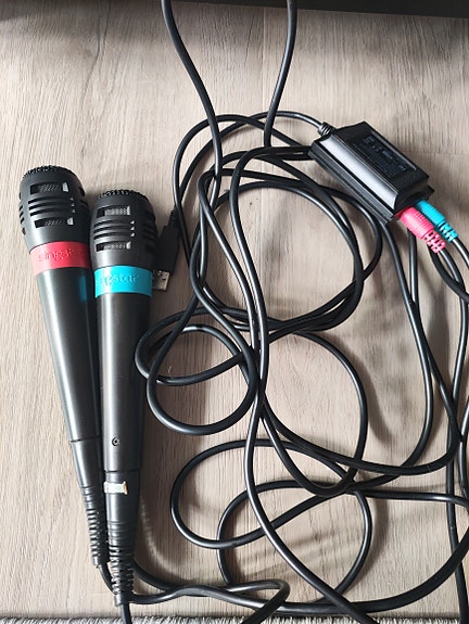 SingStar mikrofonit