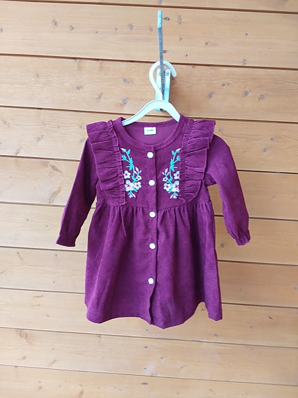 Violetti tyttöjen mekko koko 92 polyesteri, uusi ei käytetty