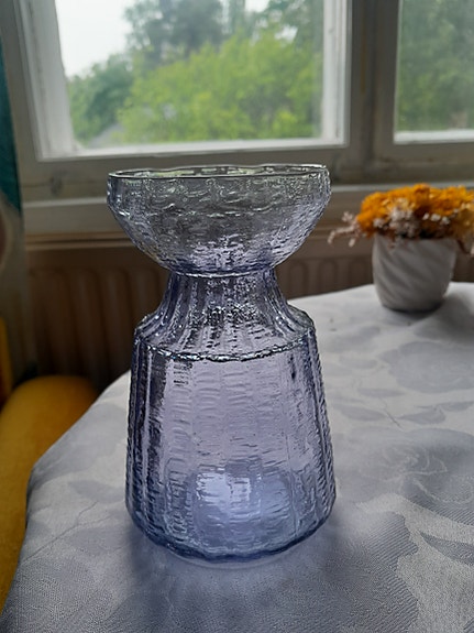 Tamara Aladin, Hyasintti maljakko