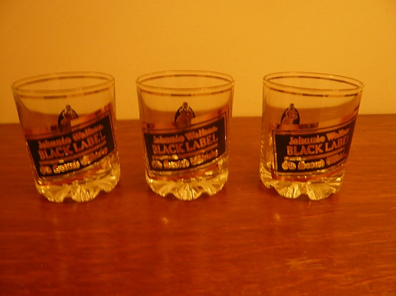 Johnnie Walker viskilasit - 3 kappaletta