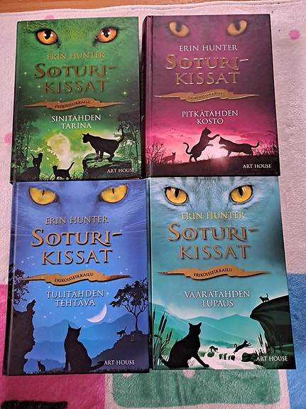 Erin Hunter Soturikissat -kirjasarja, 4 kovakantista kirjaa