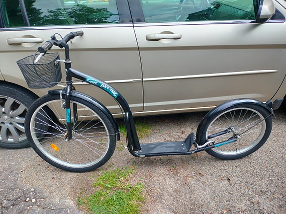 Mad-Croc KickBike aikuisten potkupyörä