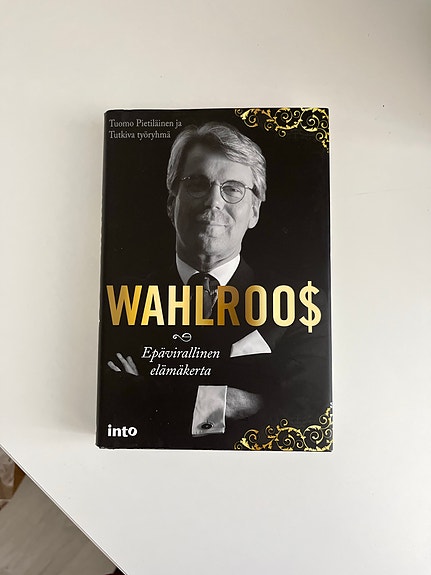 Wahlroos – Epävirallinen elämäkerta, Into-kustannus