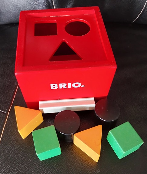 BRIO palikkalaatikko - lajittelulelu