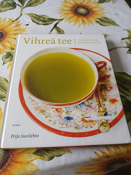 Vihreä tee kirja
