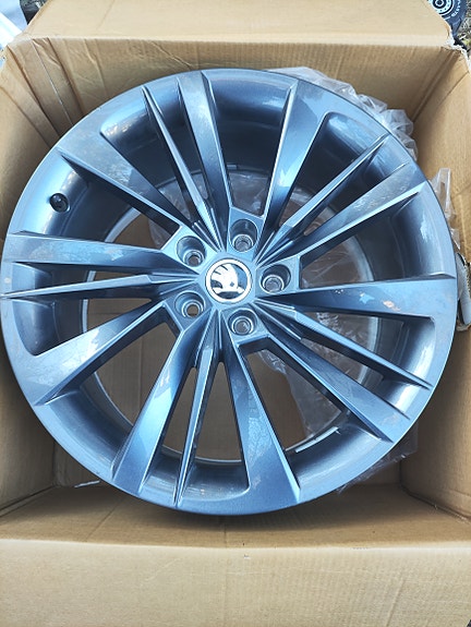 Skoda Superb 19" vanne