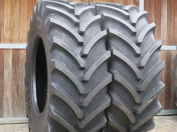 BKT renkaat 650/65R34 ja 710/75R42 BKT AGRIMAX FORCE