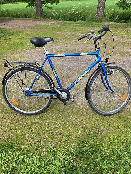 Helkama Titania miesten kaupunkipyörä 56 cm 28" sininen