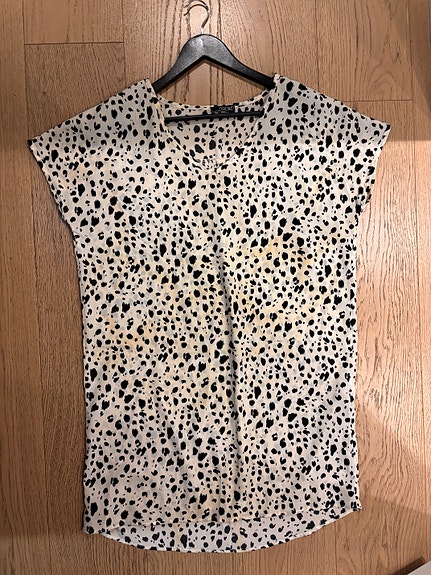 Norah mustavalkoinen mekko/ tunika