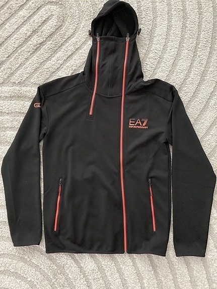 Emporio Armani miesten ulkoilutakki koko M