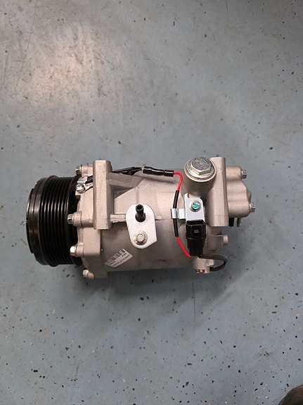 Honda crv 3  2.4l vtec  06-12  ilmastoinnin  kompressori