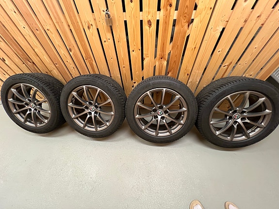Alfa Romeo vanteet hyvillä kitkoilla