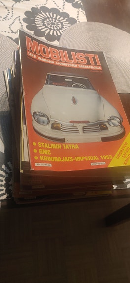 Mobilisti lehtiä