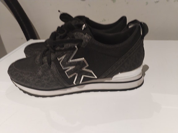 Aidot Michael Kors urheilu lenkkarit Dahs Rainer koko 39,5-40