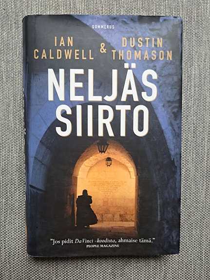 Ian Caldwell & Dustin Thomason: Neljäs siirto