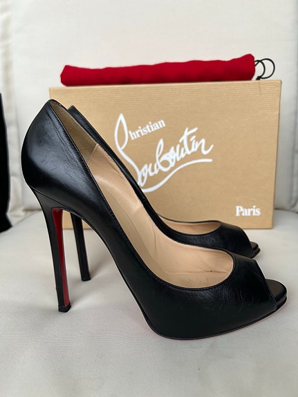 Christian Louboutin nahkaiset korkokengät koko 38,5 musta