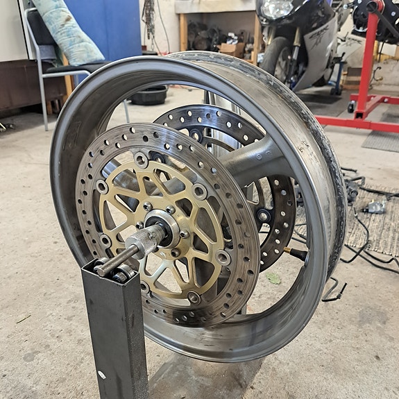 Cbr1100xx etuvanne