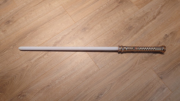 ES Sabers Eternus valomiekka (ei Star Wars merkiltään)