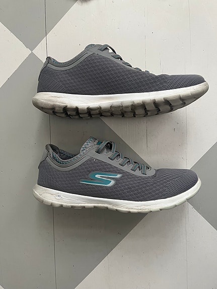 Skechers tennarit koko 38 harmaa