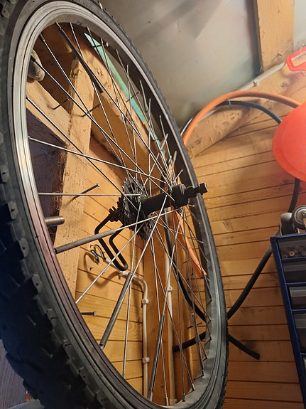 Polkupyörän takavanne 26" 7 rattainen edullisesti!