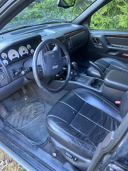 Jeep Grand Cherokee varaosina
