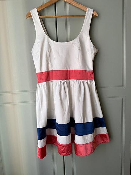 Gina Tricot Elin Dress 40 – valkoinen kesämekko pinkki/navy