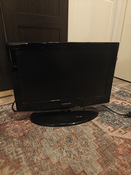 Samsung 22" tv kaapeliverkkoon