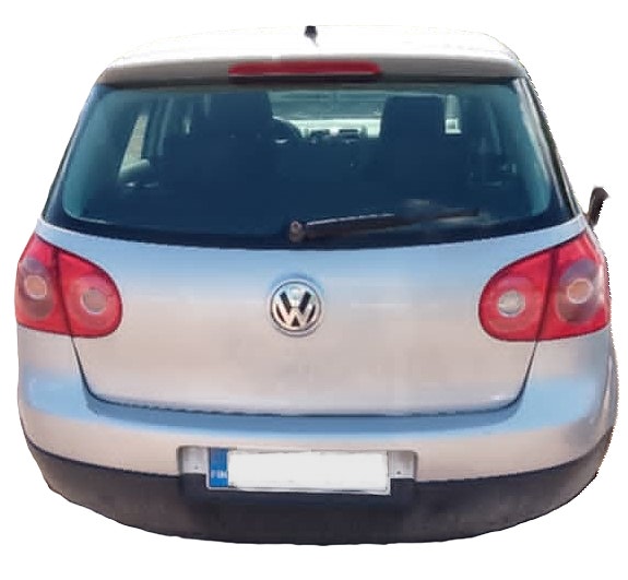 VW GOLF V 1.6 bensa vm 2005 varaosina