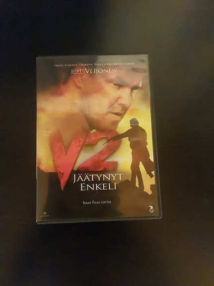 Vares 2 jäätynyt enkeli