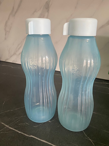 Tupperware juomapullot