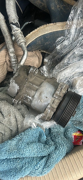 Volkswagen Golf IV ilmastoinnin kompressori