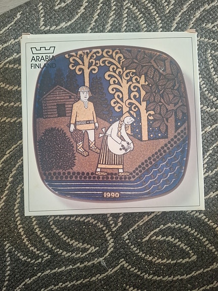Arabia vuosilautanen 1990