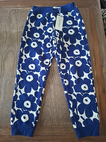 Marimekko Unikko collegehousut 128-134 cm