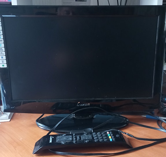 12 V:n Luxor tv,