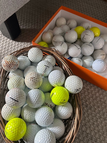 Käytettyjä golfpalloja edullisesti