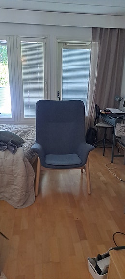 Myydään Ikea Vedbo-nojatuoli, koivu+kangas