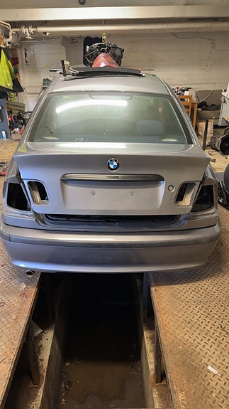 Bmw e46 sedan takaluukku