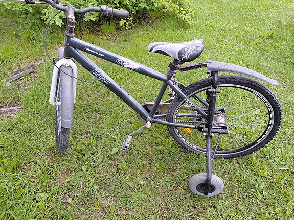 Lasten pyörä 26" runko L unisex apupyörillä