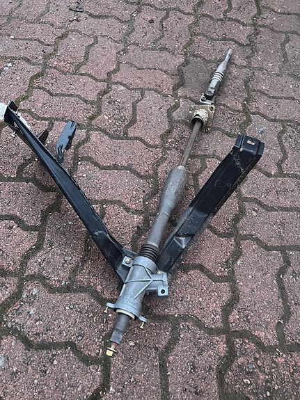 Volvo 740/940 rattiakseli