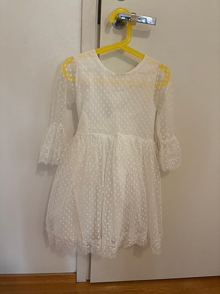 Children’s white dress 6/7 years old